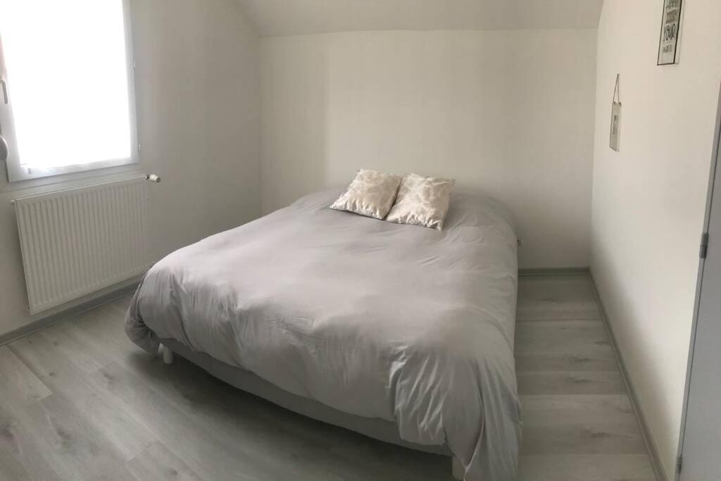 La Maison De Ville - 4 Chambres, 2 Sdb, Terrasse Et Garage - 90M2 Vesoul Εξωτερικό φωτογραφία